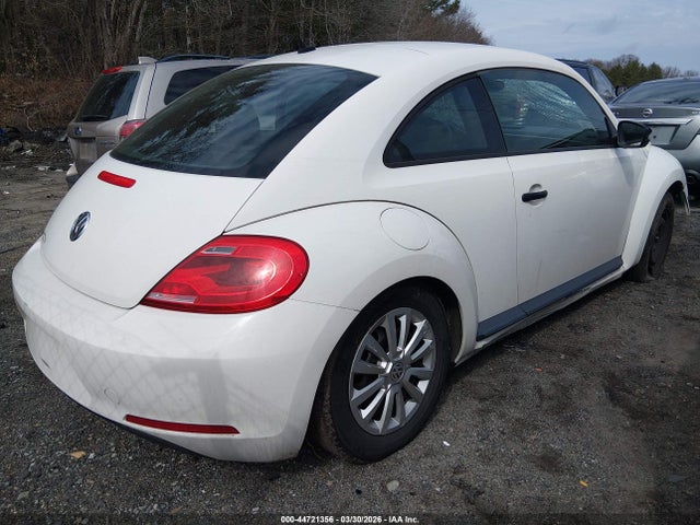 44721356 :رقم المزاد ، 3VWFP7AT5CM616511 vin ، 2012 Volkswagen Beetle Entry مزاد بيع