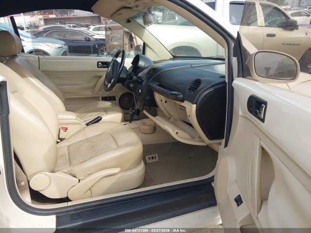 44721395 :رقم المزاد ، 3VWCK21Y03M332283 vin ، 2003 Volkswagen New Beetle Gls مزاد بيع