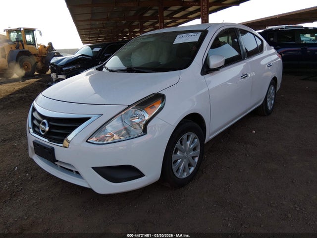 Auction sale of the 2018 Nissan Versa 1.6 Sv, vin: 3N1CN7AP0JL808200, lot number: 44721401