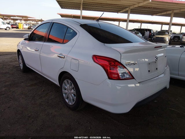 Auction sale of the 2018 Nissan Versa 1.6 Sv, vin: 3N1CN7AP0JL808200, lot number: 44721401