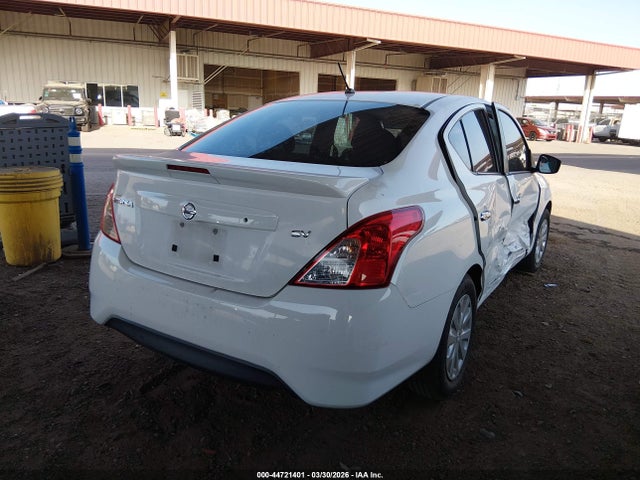 Auction sale of the 2018 Nissan Versa 1.6 Sv, vin: 3N1CN7AP0JL808200, lot number: 44721401