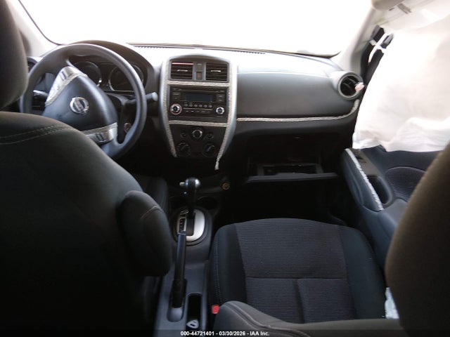 Auction sale of the 2018 Nissan Versa 1.6 Sv, vin: 3N1CN7AP0JL808200, lot number: 44721401