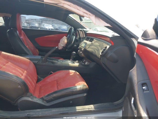 2010 CHEVROLET CAMARO 2G1FC1EV0A9187333 Photo 4