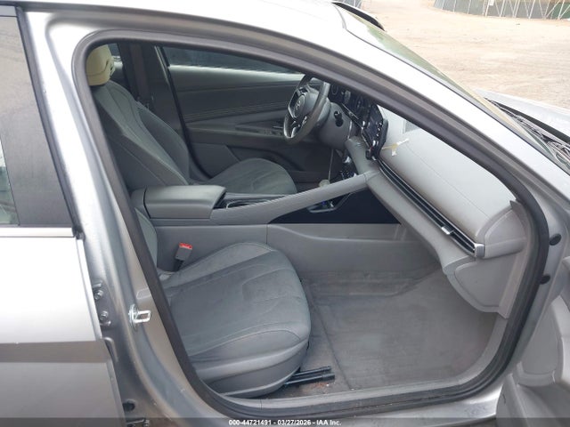 2022 HYUNDAI ELANTRA 5NPLN4AG3NH056557 Photo 4