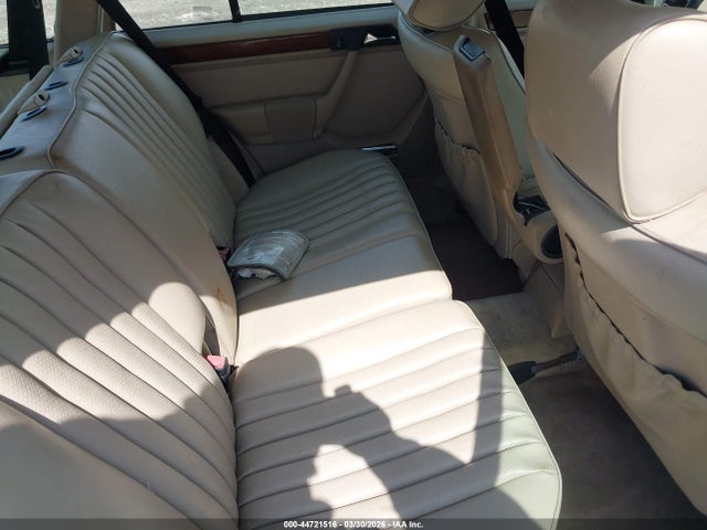 Aukcja sprzedaży 1994 Mercedes-benz E 320, vin: WDBEA92E9RF285659, numer aukcji: 44721516