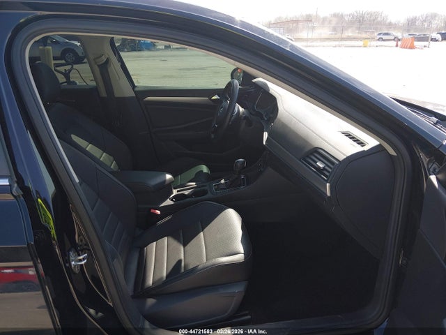 Продажа на аукционе авто 2021 Volkswagen Jetta 1.4t R-line/1.4t S/1.4t Se, vin: 3VWC57BU4MM022994, номер лота: 44721583