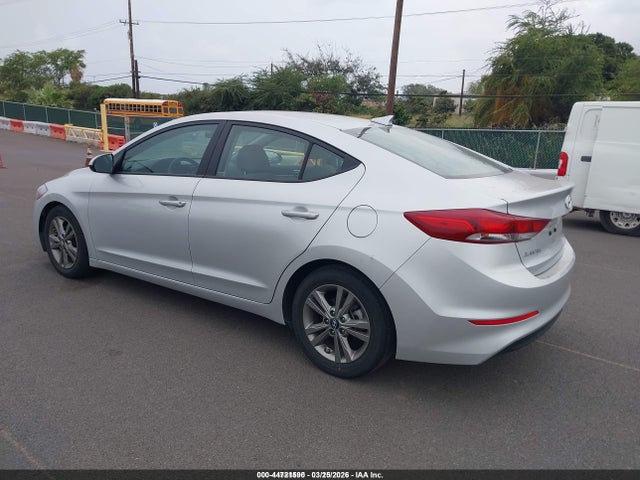 5NPD84LF3JH391912 Hyundai ELANTRA SEL
