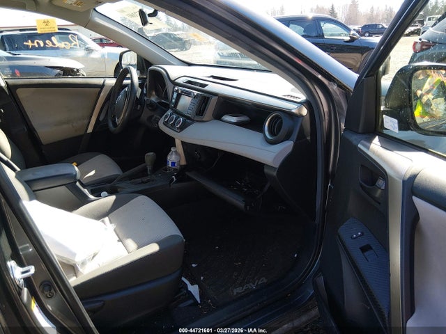 Toyota RAV4 LE 2014 JTMBFREV8ED047289 Image 17