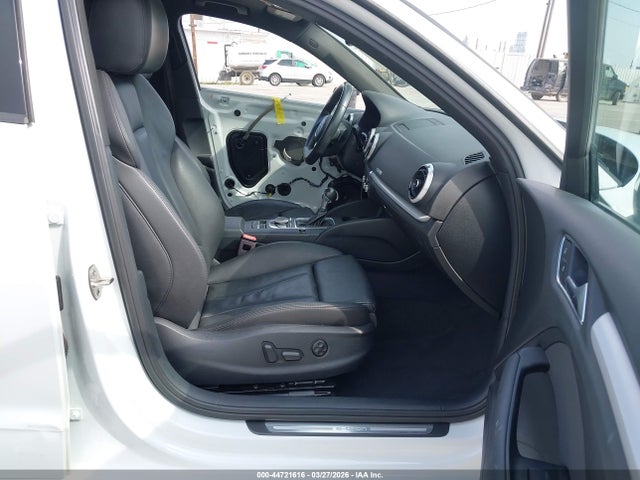 2018 AUDI A3 E-TRON WAUUPBFF5JA070851 Photo 4
