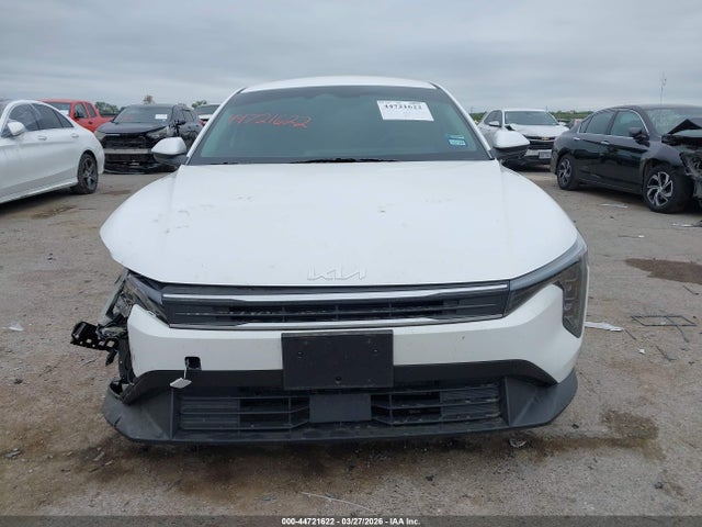 Продажа на аукционе авто 2025 Kia K4 Lxs, vin: 3KPFT4DE1SE215671, номер лота: 44721622