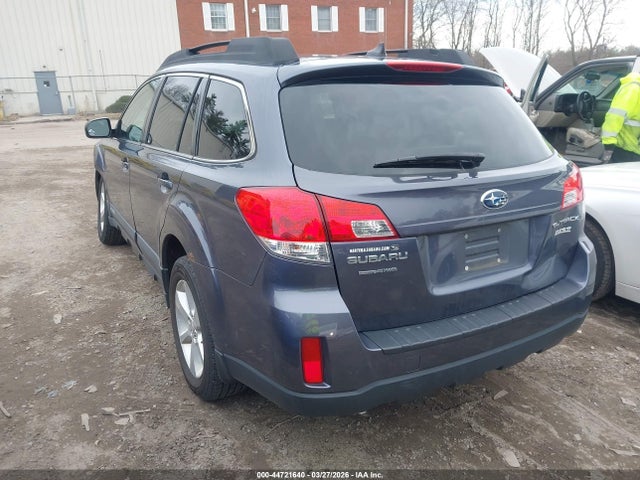 Продаж на аукціоні авто 2014 Subaru Outback 2.5i Premium, vin: 4S4BRBCC0E3238156, номер лоту: 44721640