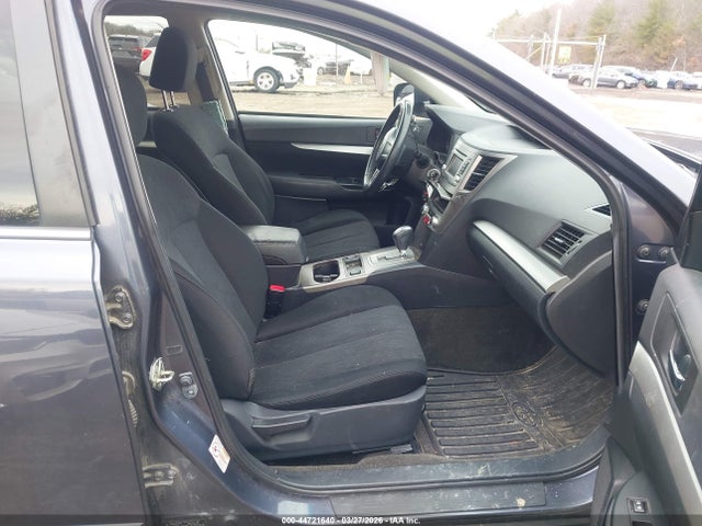 Продаж на аукціоні авто 2014 Subaru Outback 2.5i Premium, vin: 4S4BRBCC0E3238156, номер лоту: 44721640