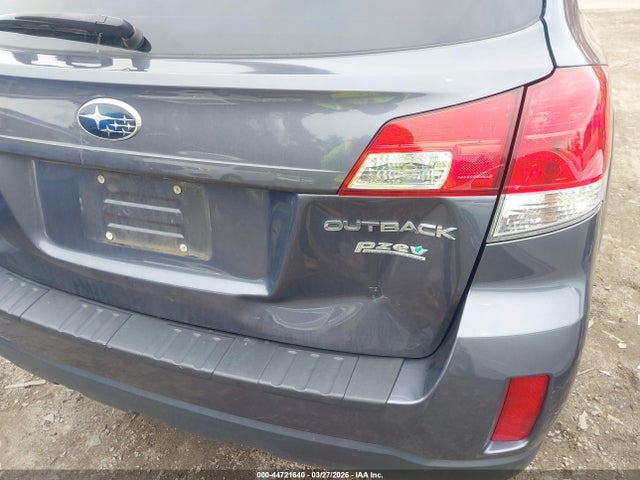 Продаж на аукціоні авто 2014 Subaru Outback 2.5i Premium, vin: 4S4BRBCC0E3238156, номер лоту: 44721640