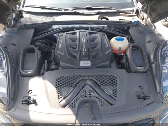 Porsche Macan Turbo 2017 WP1AF2A53HLB60455 Image 10