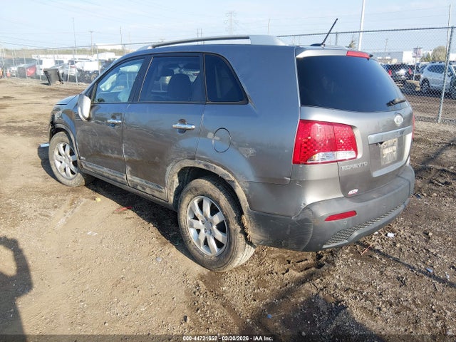 44721652 :رقم المزاد ، 5XYKTCA17BG009834 vin ، 2011 Kia Sorento Lx مزاد بيع