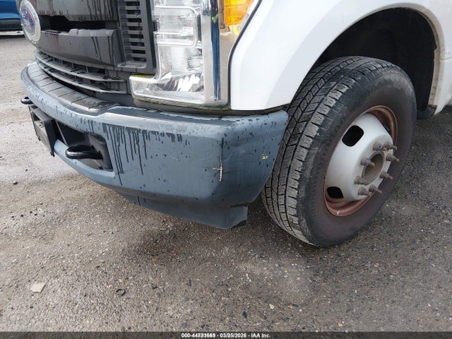 Ford F-350 Chassis Xl 2017 1FDRF3G6XHEE66059 Image 6