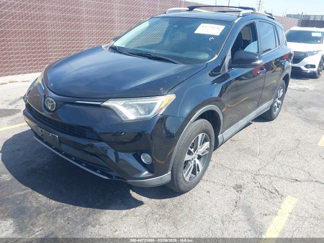 2T3WFREV0JW493306 Toyota Rav4 Xle
