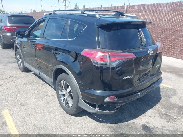 2T3WFREV0JW493306 Toyota Rav4 Xle