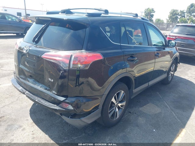 2T3WFREV0JW493306 Toyota Rav4 Xle