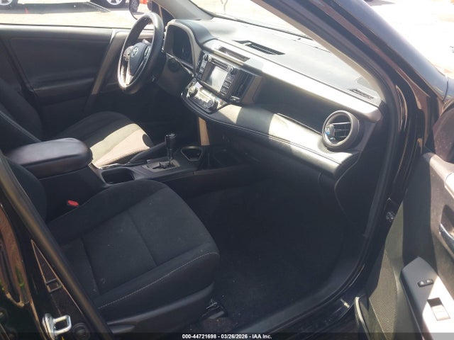 2T3WFREV0JW493306 Toyota Rav4 Xle