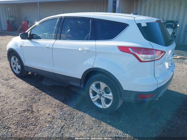 1FMCU0GX5GUB83401 Ford ESCAPE SE
