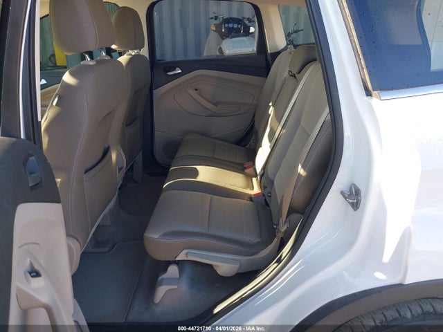 1FMCU0GX5GUB83401 Ford ESCAPE SE