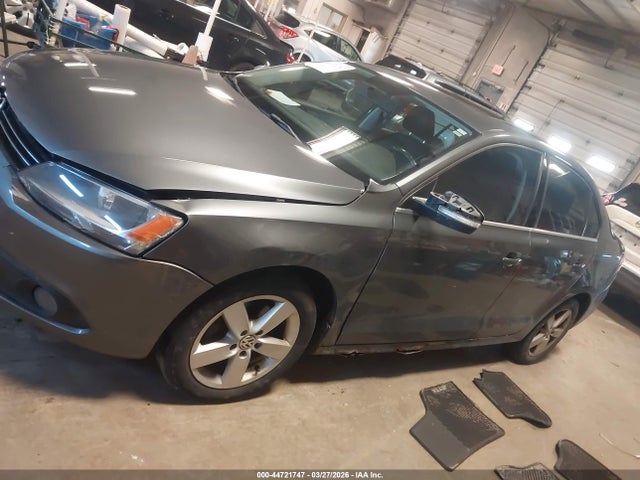 Auction sale of the 2011 Volkswagen Jetta 2.5l Sel, vin: 3VWLX7AJ3BM331757, lot number: 44721747
