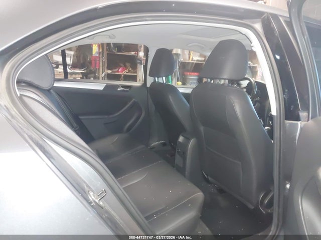Auction sale of the 2011 Volkswagen Jetta 2.5l Sel, vin: 3VWLX7AJ3BM331757, lot number: 44721747