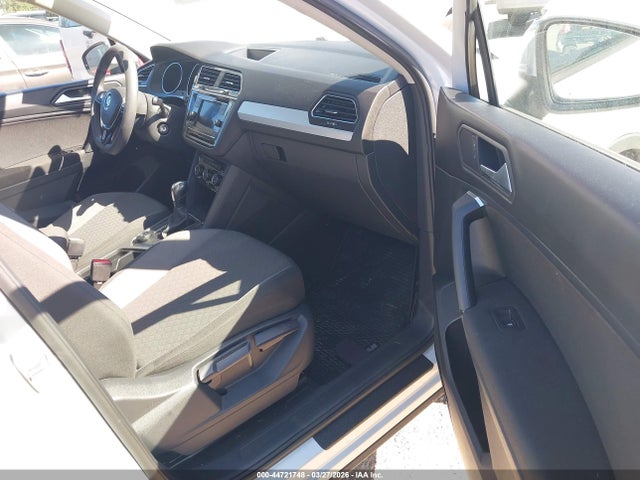 2019 Volkswagen Tiguan 2.0t S მანქანა იყიდება აუქციონზე, vin: 3VV0B7AX0KM038876, აუქციონის ნომერი: 44721748