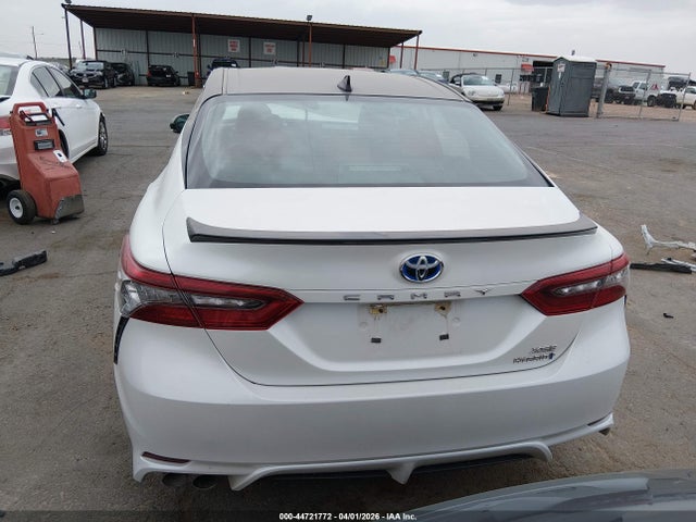4T1K31AK6NU041413 Toyota Camry Xse Hybrid