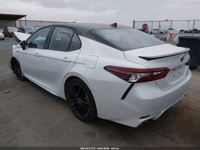 4T1K31AK6NU041413 Toyota Camry Xse Hybrid