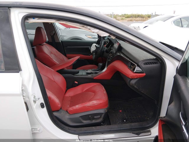 4T1K31AK6NU041413 Toyota Camry Xse Hybrid