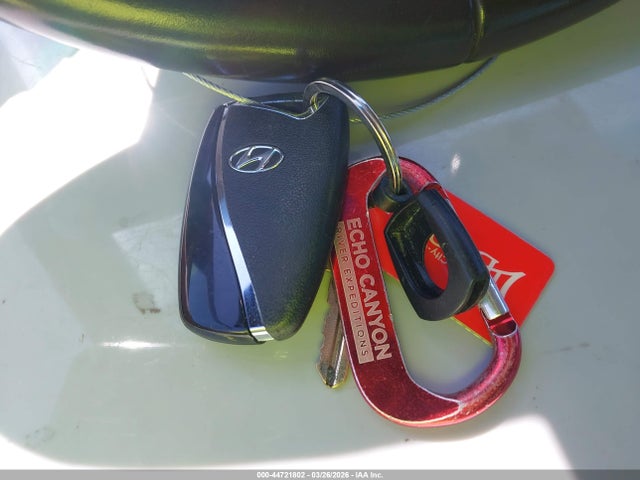 44721802 :رقم المزاد ، 5XYZU3LA5DG106977 vin ، 2013 Hyundai Santa Fe Sport 2.0t مزاد بيع
