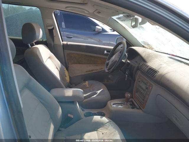 2004 Volkswagen Passat Glx მანქანა იყიდება აუქციონზე, vin: WVWWH63B04E064194, აუქციონის ნომერი: 44721809