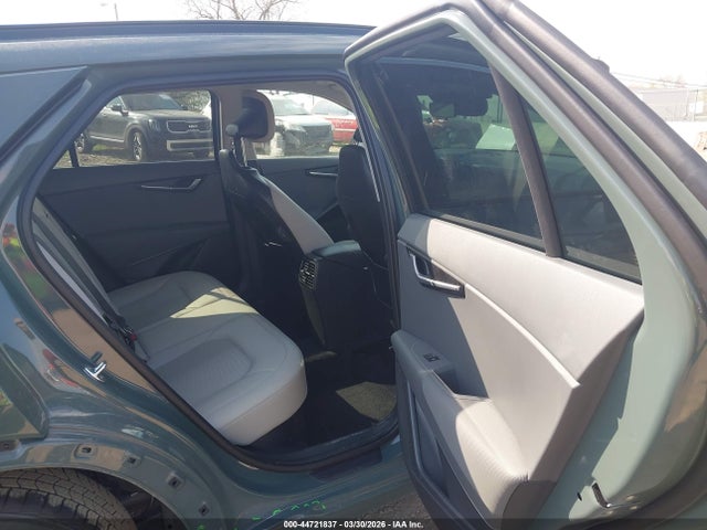 KNDCR3LE6S5214427 KIA NIRO EX