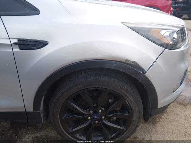 Продажа на аукционе авто 2019 Ford Escape Se, vin: 1FMCU9GD9KUB78270, номер лота: 44721855