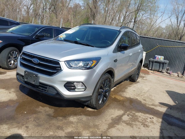 Продажа на аукционе авто 2019 Ford Escape Se, vin: 1FMCU9GD9KUB78270, номер лота: 44721855