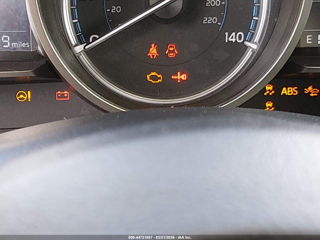 3MYDLBYVXKY505140 Toyota YARIS LE