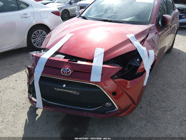 3MYDLBYVXKY505140 Toyota YARIS LE