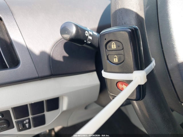 Toyota Prius Two 2014 JTDKN3DU1E0367229 Image 11