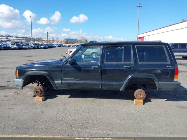 44721921 :رقم المزاد ، 1J4FF68S6XL663934 vin ، 1999 Jeep Cherokee Classic/sport مزاد بيع