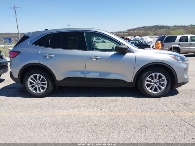 44721926 :رقم المزاد ، 1FMCU0BZ2NUB46246 vin ، 2022 Ford Escape Se Hybrid مزاد بيع