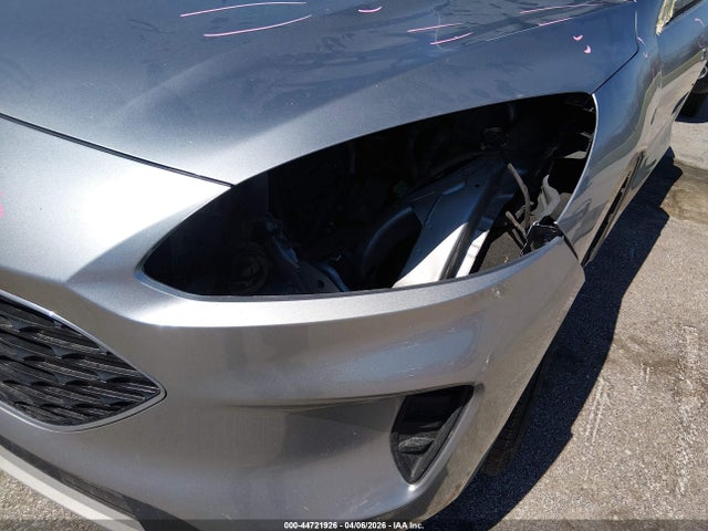 44721926 :رقم المزاد ، 1FMCU0BZ2NUB46246 vin ، 2022 Ford Escape Se Hybrid مزاد بيع