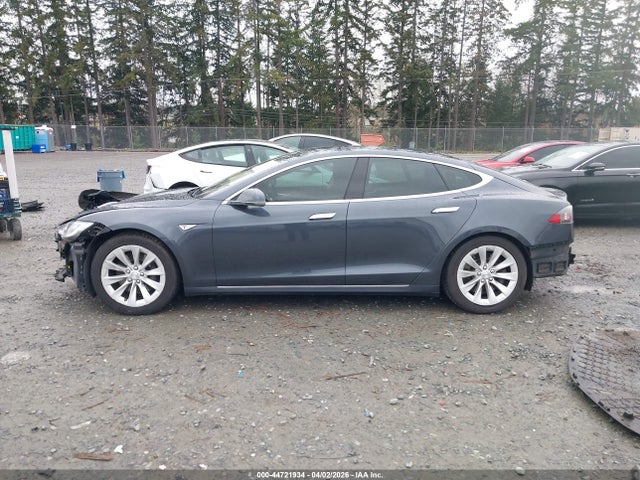 2016 Tesla Model S 60d/70d/75d/85d/90d მანქანა იყიდება აუქციონზე, vin: 5YJSA1E2XGF153549, აუქციონის ნომერი: 44721934