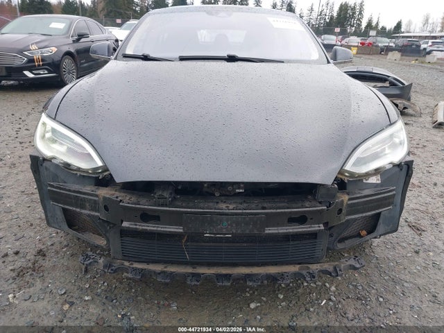 2016 Tesla Model S 60d/70d/75d/85d/90d მანქანა იყიდება აუქციონზე, vin: 5YJSA1E2XGF153549, აუქციონის ნომერი: 44721934