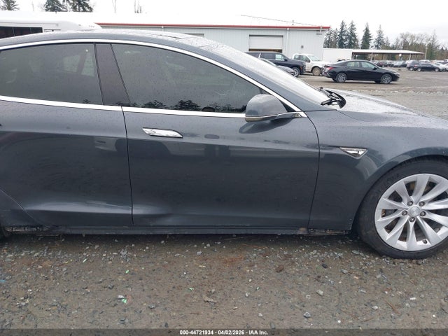 2016 Tesla Model S 60d/70d/75d/85d/90d მანქანა იყიდება აუქციონზე, vin: 5YJSA1E2XGF153549, აუქციონის ნომერი: 44721934