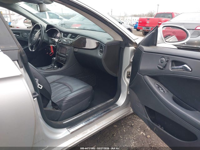 2007 MERCEDES-BENZ CLS 550 WDDDJ72X17A078833 Photo 4