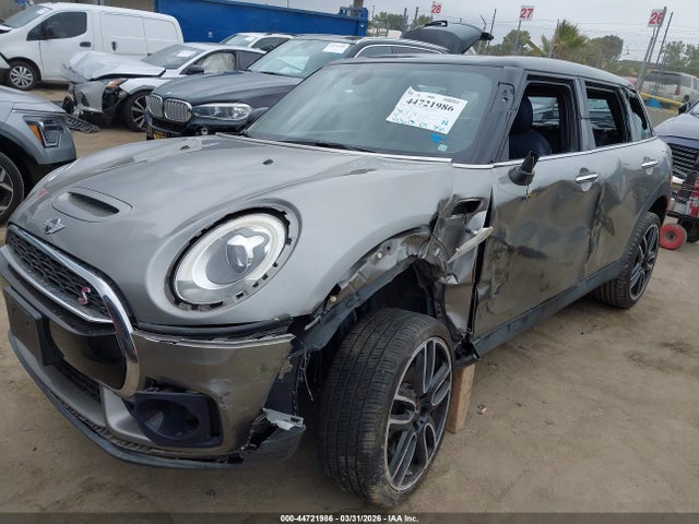 Mini Clubman Cooper S 2017 WMWLU5C51H2E80541 Image 2