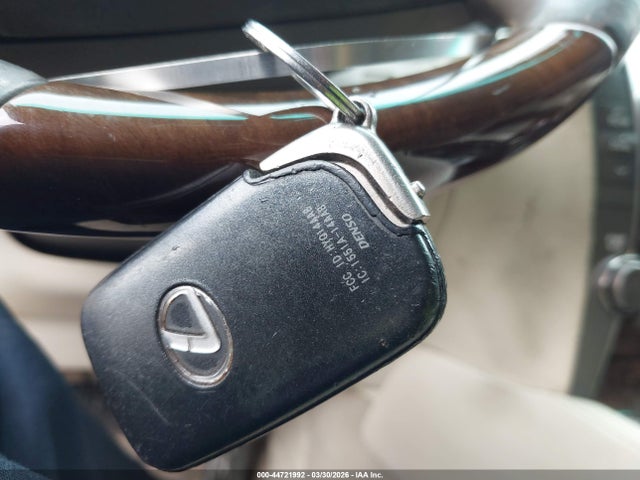 Продажа на аукционе авто 2008 Lexus Ls 460, vin: JTHBL46F385075176, номер лота: 44721992