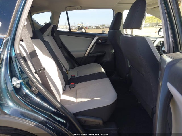 2018 TOYOTA RAV4 JTMWFREV1JD130686 Photo 7